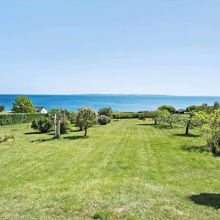 Fy290-faaborg-egholmvej-14 펜션 Fåborg